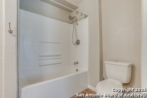 Building Photo - 479 S Sycamore Ave