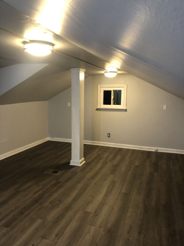 Building Photo - 321 Glendora Ave