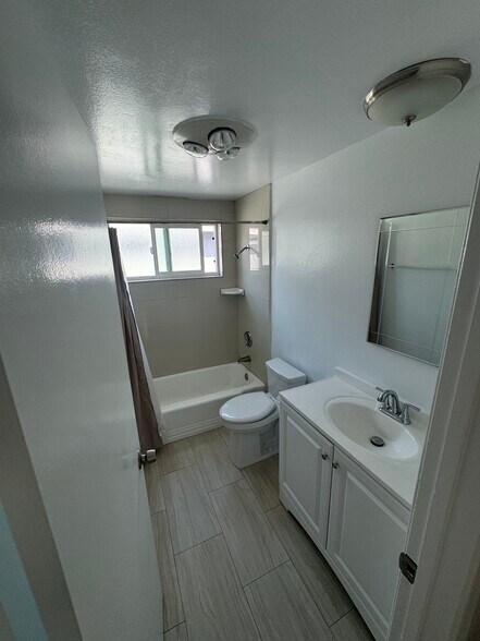 Building Photo - 1310 Agate St