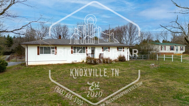Building Photo - 837 Teffeteller Ln