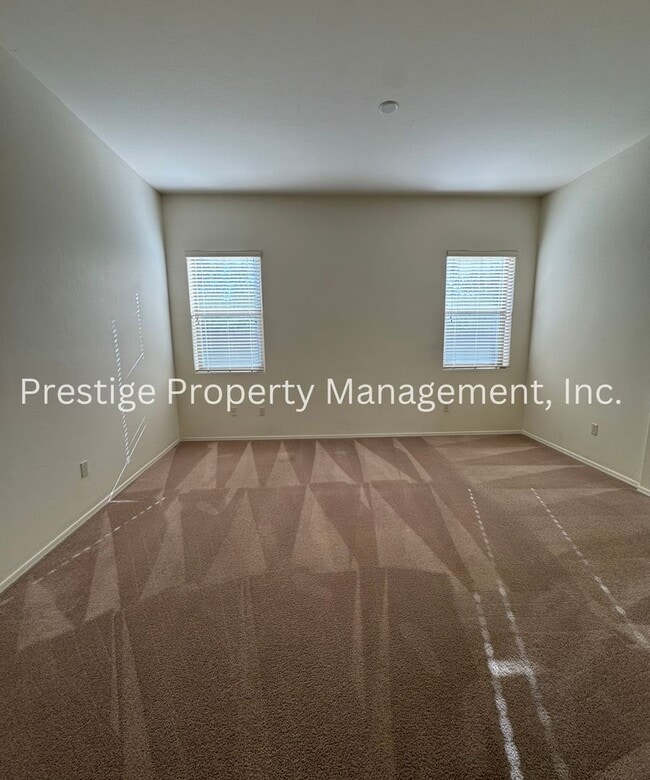 Building Photo - 3/2 Spacious Vail Home, Must See!