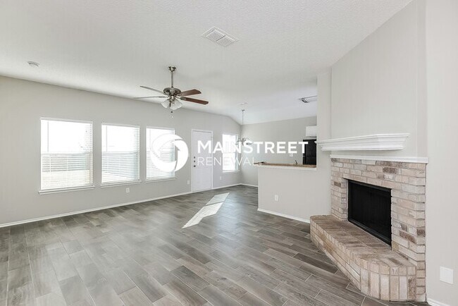 Building Photo - 3 Bedroom Pet-Friendly Home in Fort Worth,...
