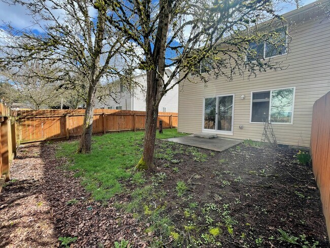 Building Photo - 12202 NE 39th St