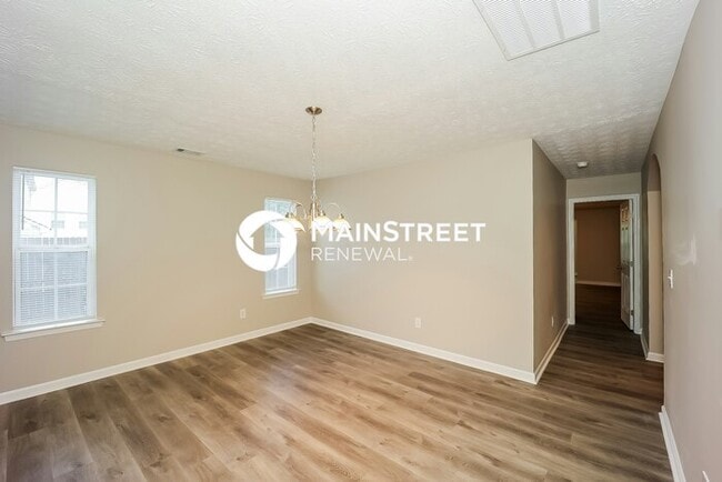 Building Photo - 4 Bedroom Pet-Friendly Home in Fairburn, GA with Main Street Renewal