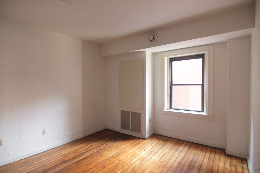 Building Photo - 314 S Trenton Ave