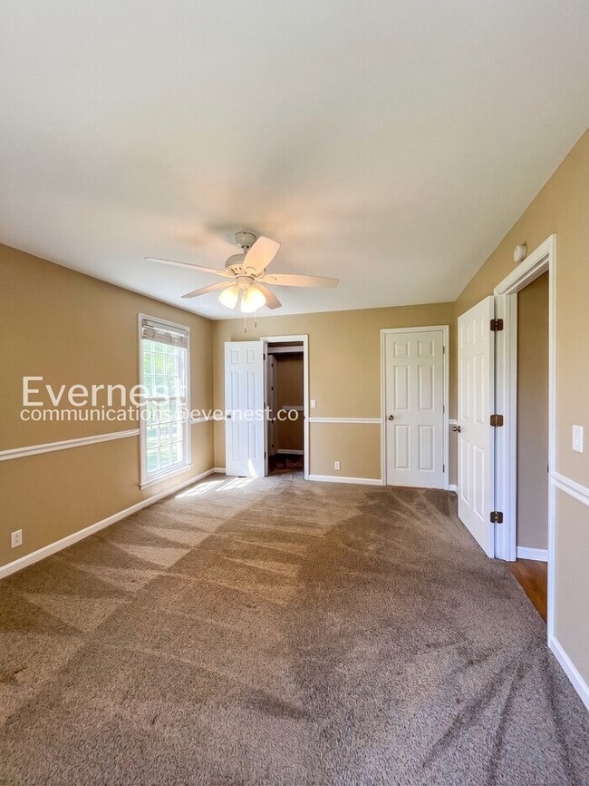 Building Photo - 1203 Countryside Dr