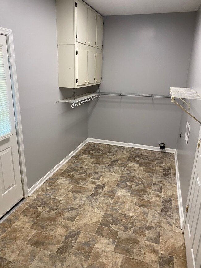 Building Photo - COMING SOON! Attractive 3 BR, 2 Bath Home! Attached Garage, Fenced Backyard, Pets Ok!