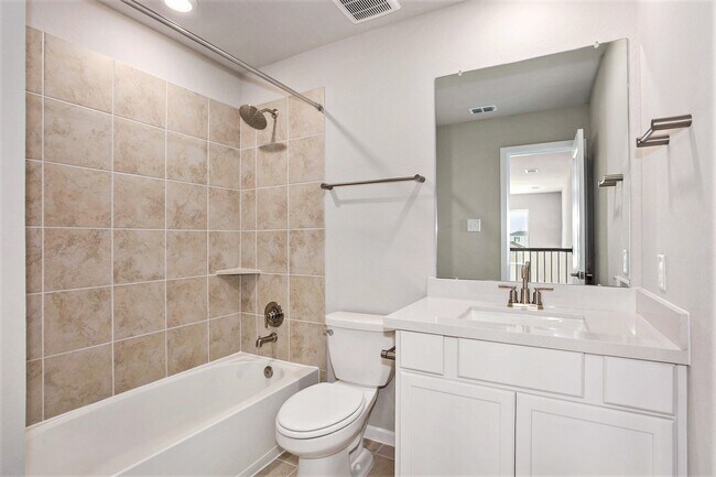 Building Photo - 21654 Lampeter River Ln