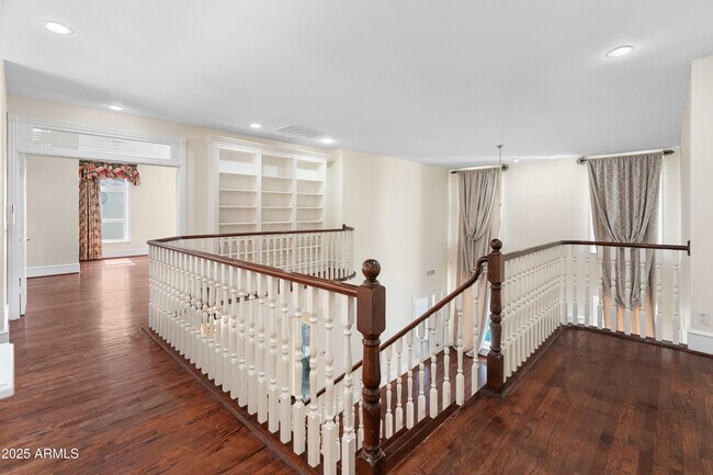 Building Photo - 5820 W Del Lago Cir