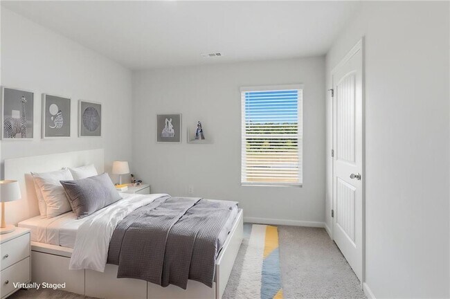 Building Photo - 21 Berryville Dr