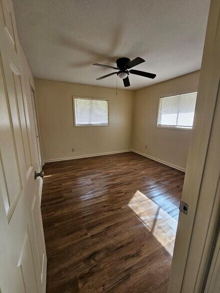 Building Photo - 3728 Opelousas St