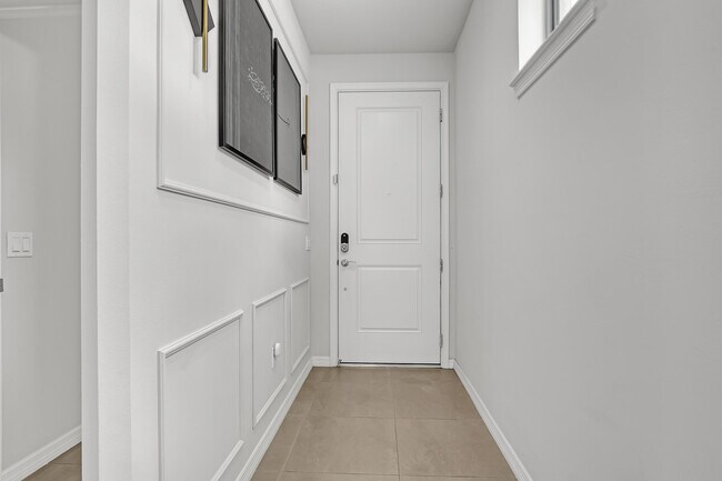 Building Photo - 4740 Chantilly Rd