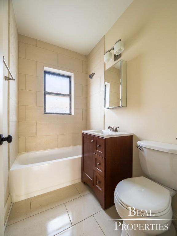 Building Photo - 1 bedroom in CHICAGO IL 60613