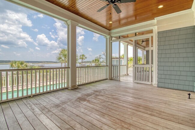 Building Photo - 4 Bedroom 4.5 Bath Home in Dunes West - Mt. Pleasant