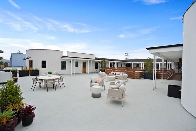 Floorplan - Del Prado House. Beautifully Renovated Homes