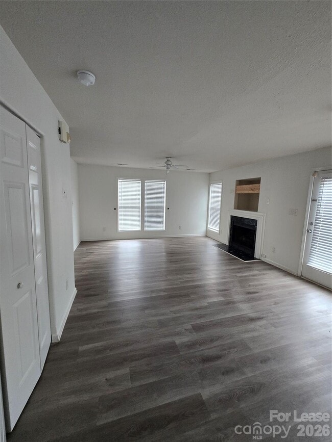 Building Photo - 1145 Triece Ln