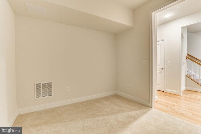 Building Photo - 22589 Amendola Terrace