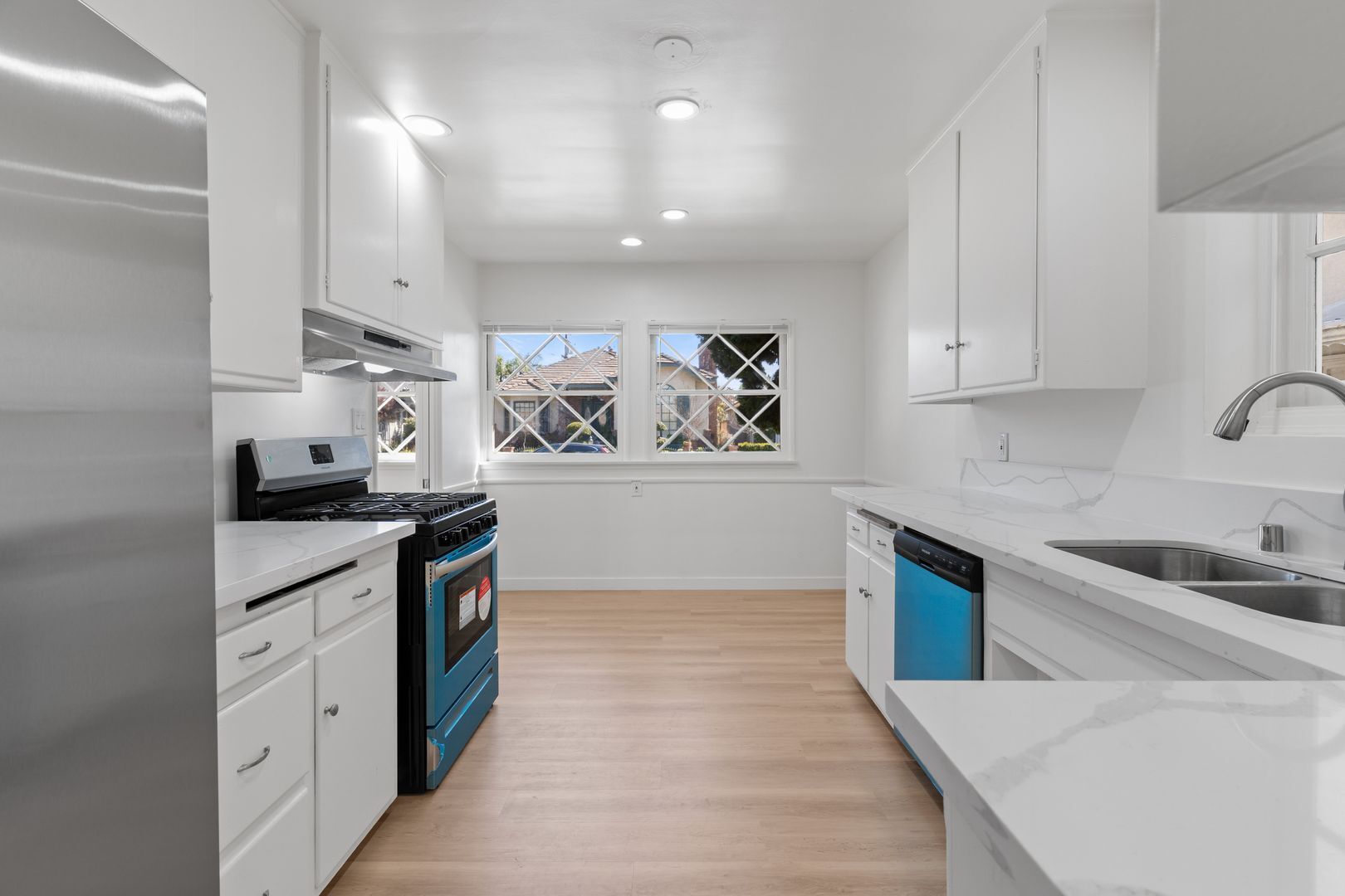 Building Photo - 237 Belmont Ave