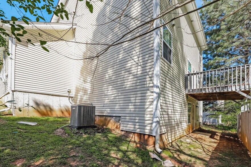 Building Photo - 4806 Brookwood Pl