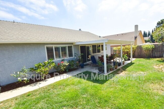 Building Photo - 1767 Coachman Dr
