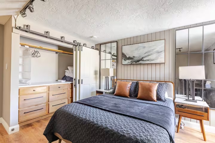 Building Photo - 1150 Deer Valley Dr