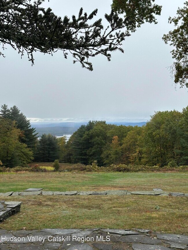 Building Photo - 13 Heyden Rd