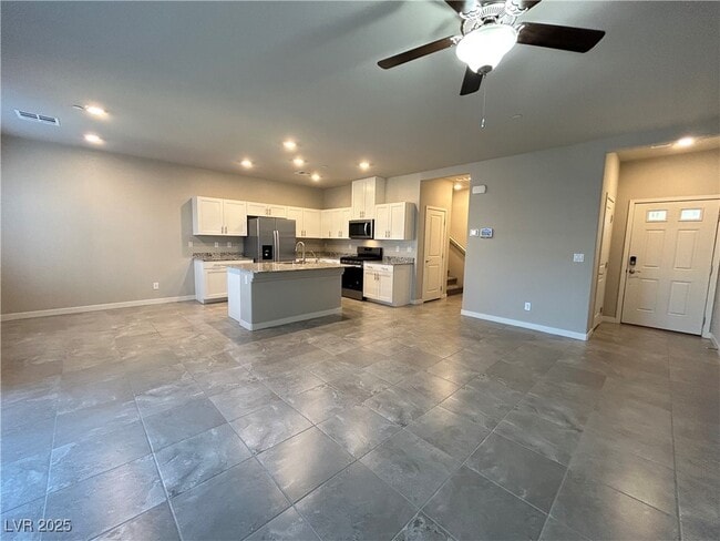 Building Photo - 10228 Crimson Mdw Ave