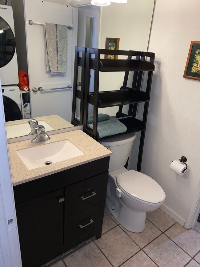Building Photo - Nicely Furnished, tastefully remodeled, downstairs Kihei Villages with 2 designated parking spaces