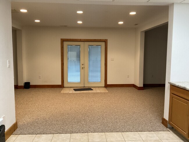 Building Photo - 10421 Yoder Rd