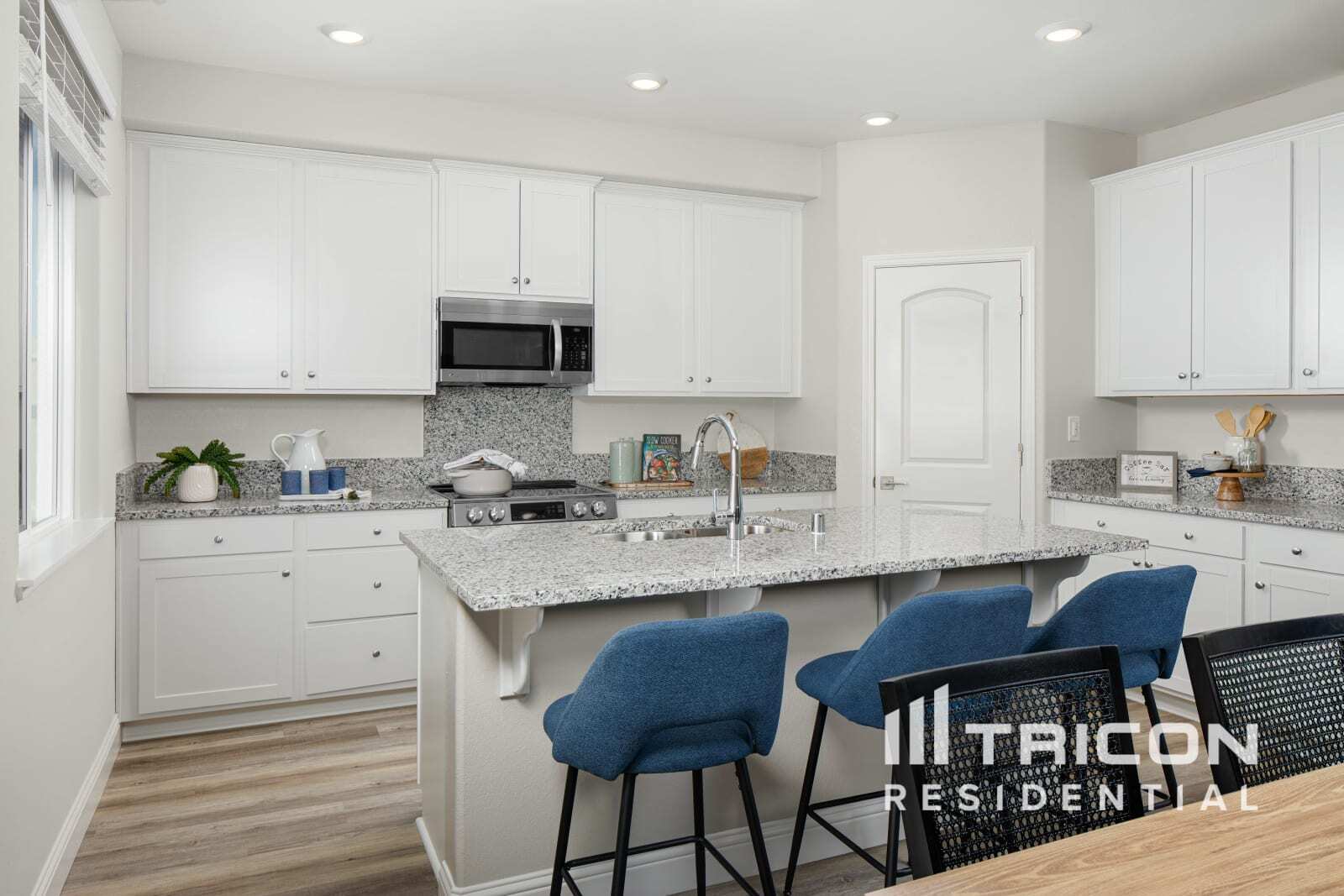 Building Photo - 4104 Donata Pl