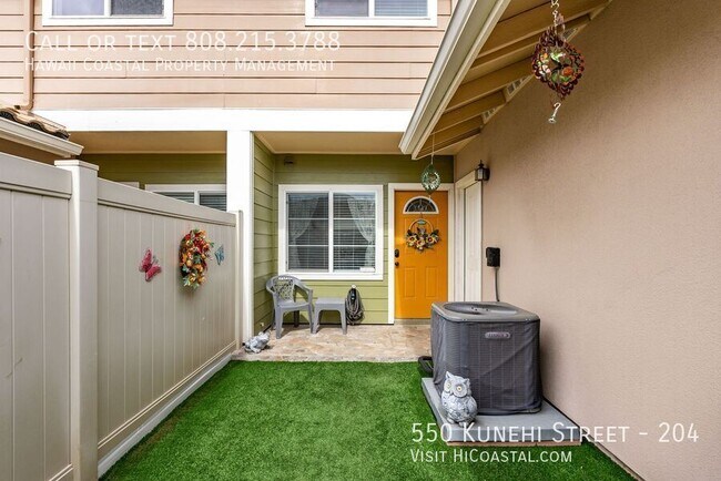 Building Photo - 550 Kunehi St