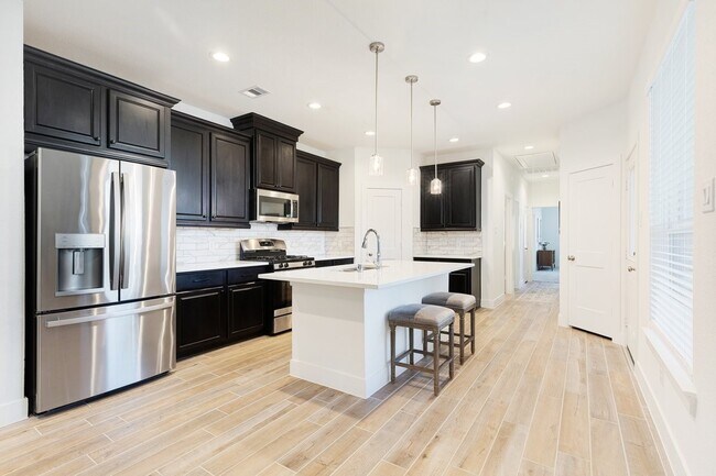 Building Photo - 10122 Crescendo Wy