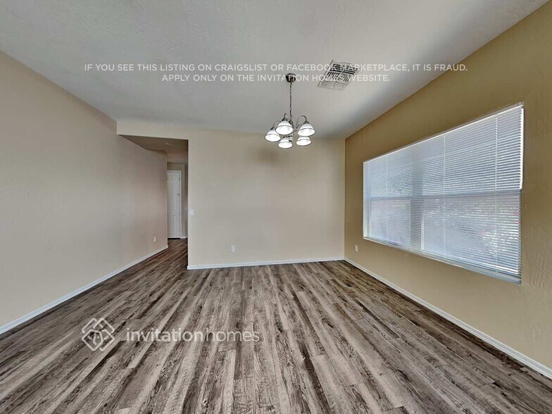 Building Photo - 5904 W Wood St