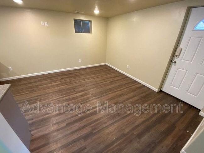 Building Photo - 122 N 1050 E