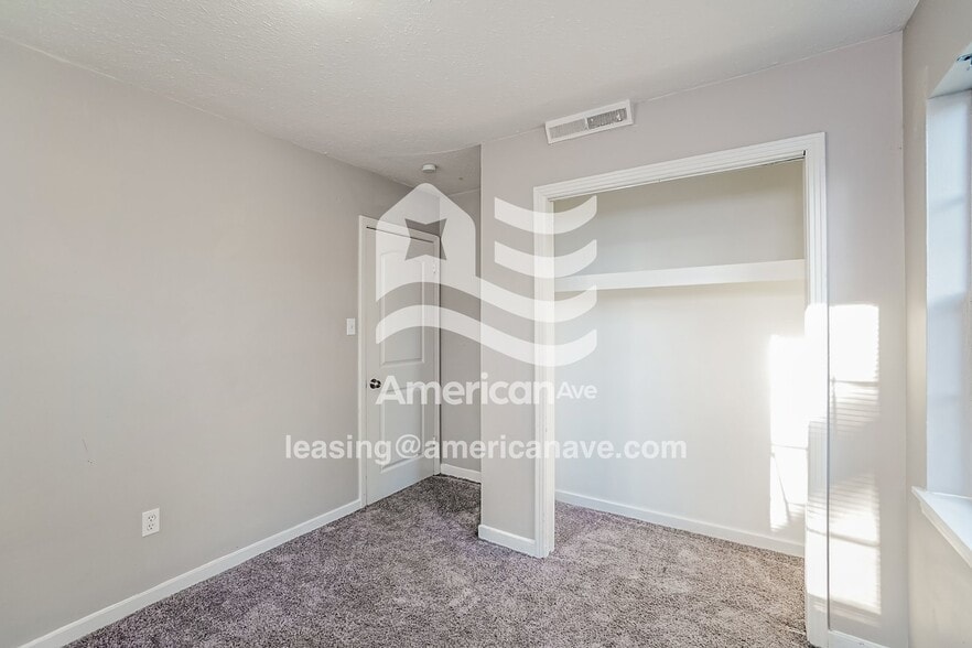 Building Photo - 2645 Maria Terrace