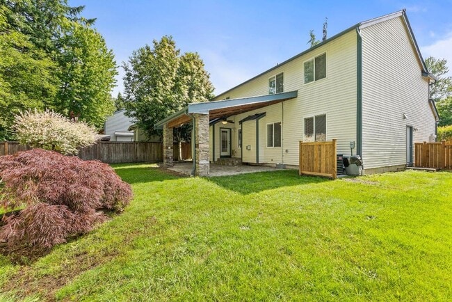 Building Photo - Spacious Sunrise Home for Rent in Puyallup...