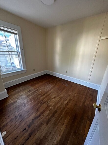 Building Photo - 50-52 Howard St