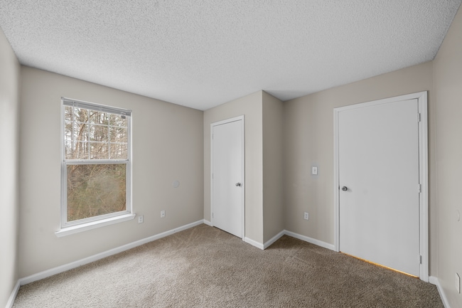 Building Photo - 2411 Hill St