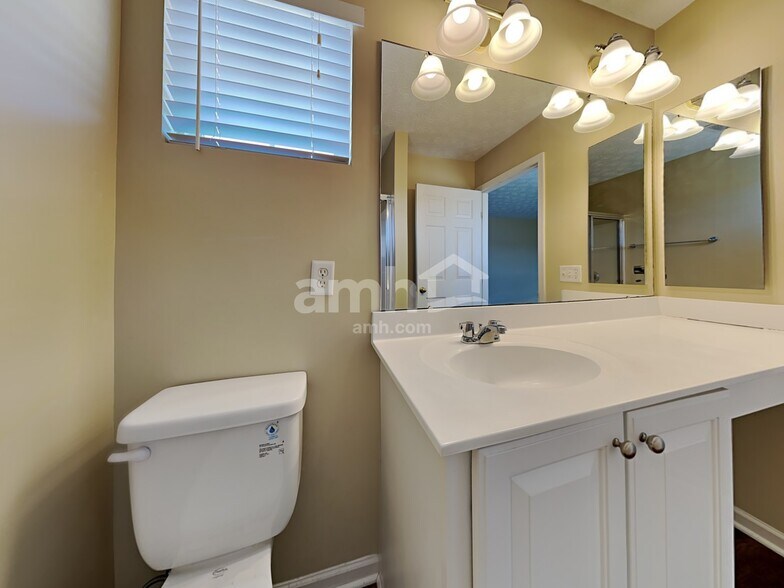 Building Photo - 5433 Fairford Ct