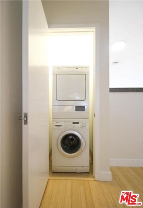 Building Photo - 3810 Wilshire Blvd