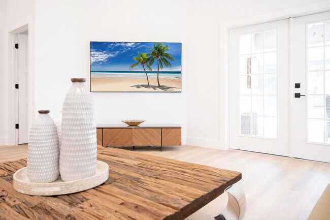 Building Photo - 823 96th Ave N