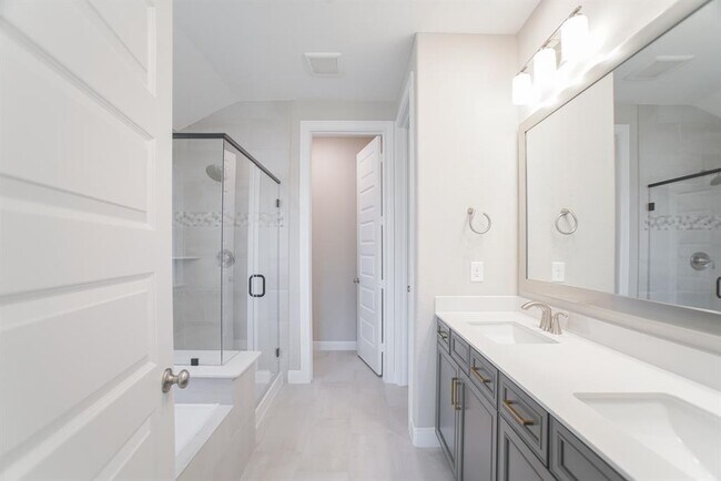 Building Photo - 9852 Pearly Everlasting