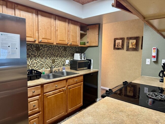 Building Photo - 83 GCR 8400