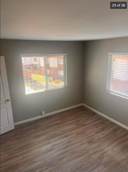 Building Photo - 10235 Madrid Way