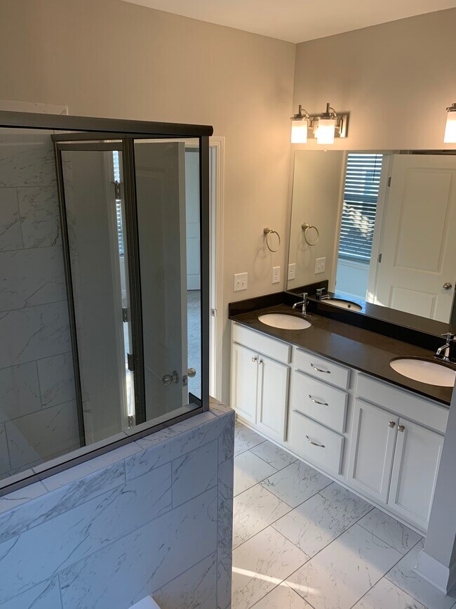 Primary bathroom - 112 Burkitt Commons Ave