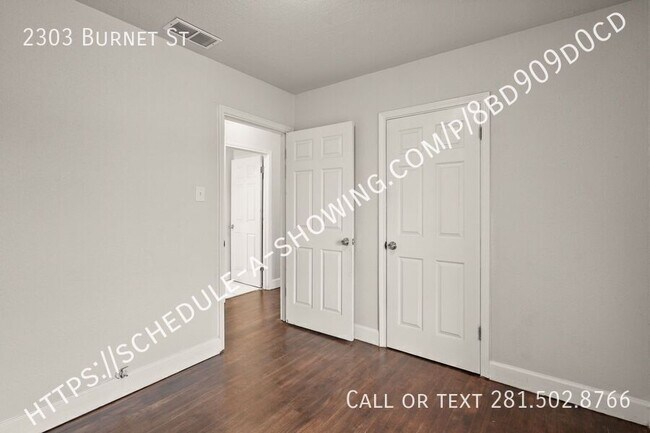 Building Photo - 2303 Burnet St