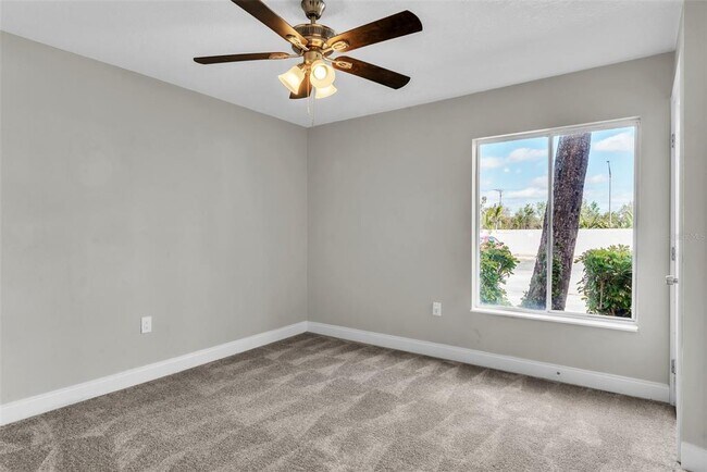 Building Photo - 8640 Tahoe Ct