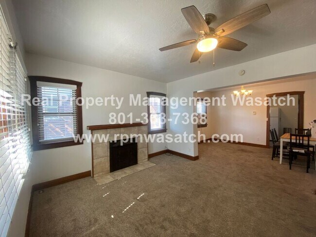 Building Photo - 1103 E Sherman Ave