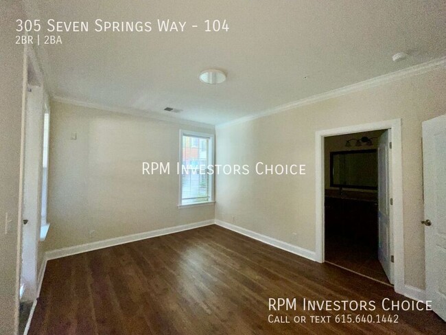 Building Photo - 305 Seven Springs Way