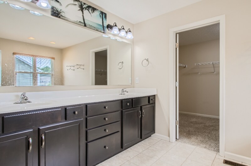 Building Photo - 5683 Dorrington St